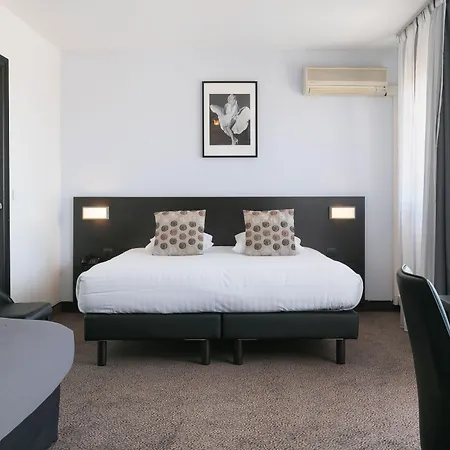 Western Mediterranee 3* Мантон