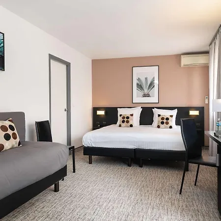 Western Mediterranee ホテル マントン