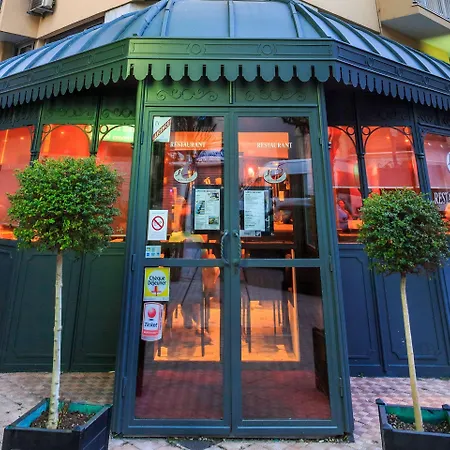 Western Mediterranee ホテル マントン